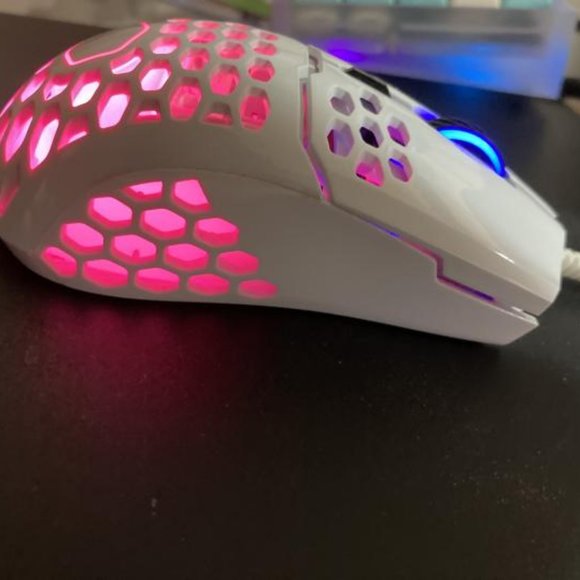 Cooler Master MM711 White - Picture 3 of 4